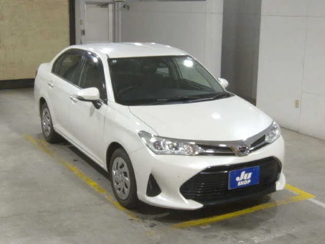 Toyota Corolla Axio NRE161 2018